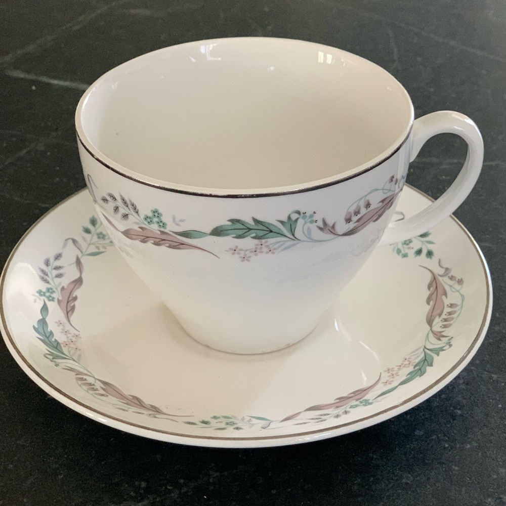 JOHNSON BROTHERS | Snow White - Spring Zephyr Pattern | Tea Cup and Saucer